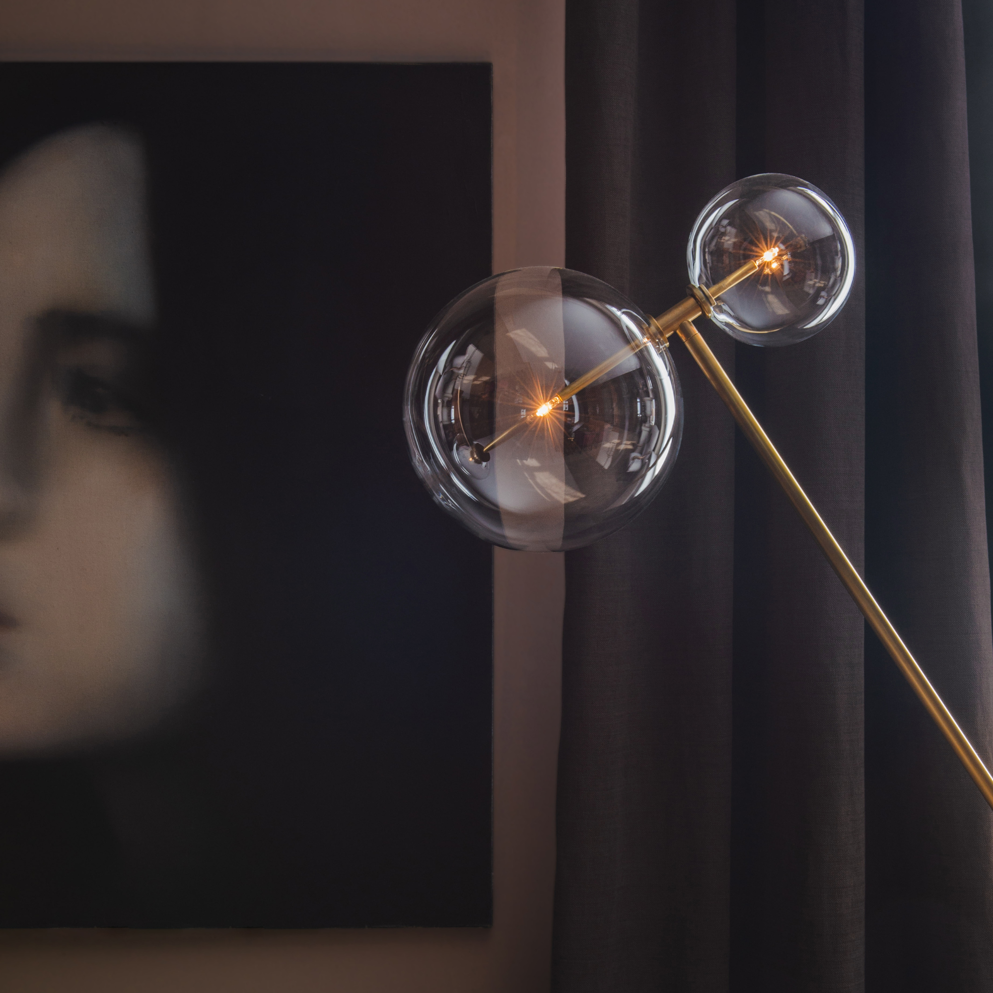 Schwung Zosia Floor Lamp - Transparent Glass