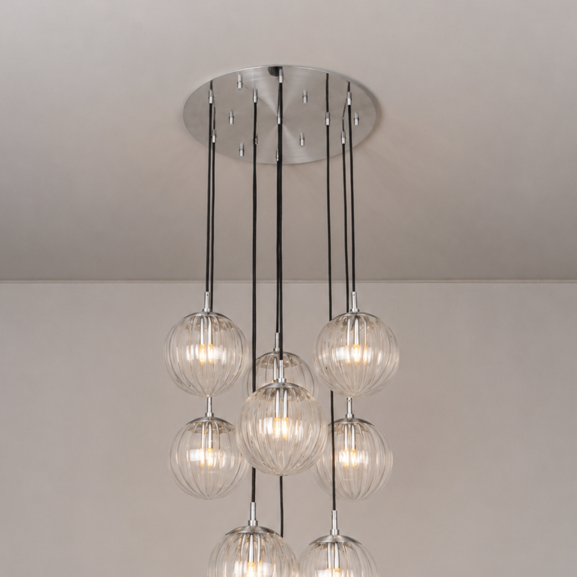 Schwung Globe Cluster 10 Light Chandelier - Dries Ribbon Glass
