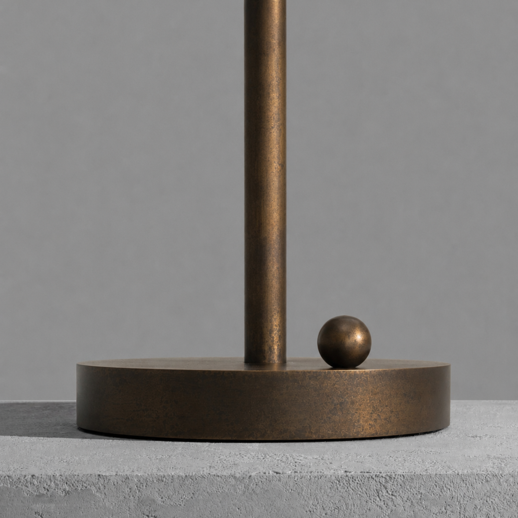 Schwung Hana Table Lamp