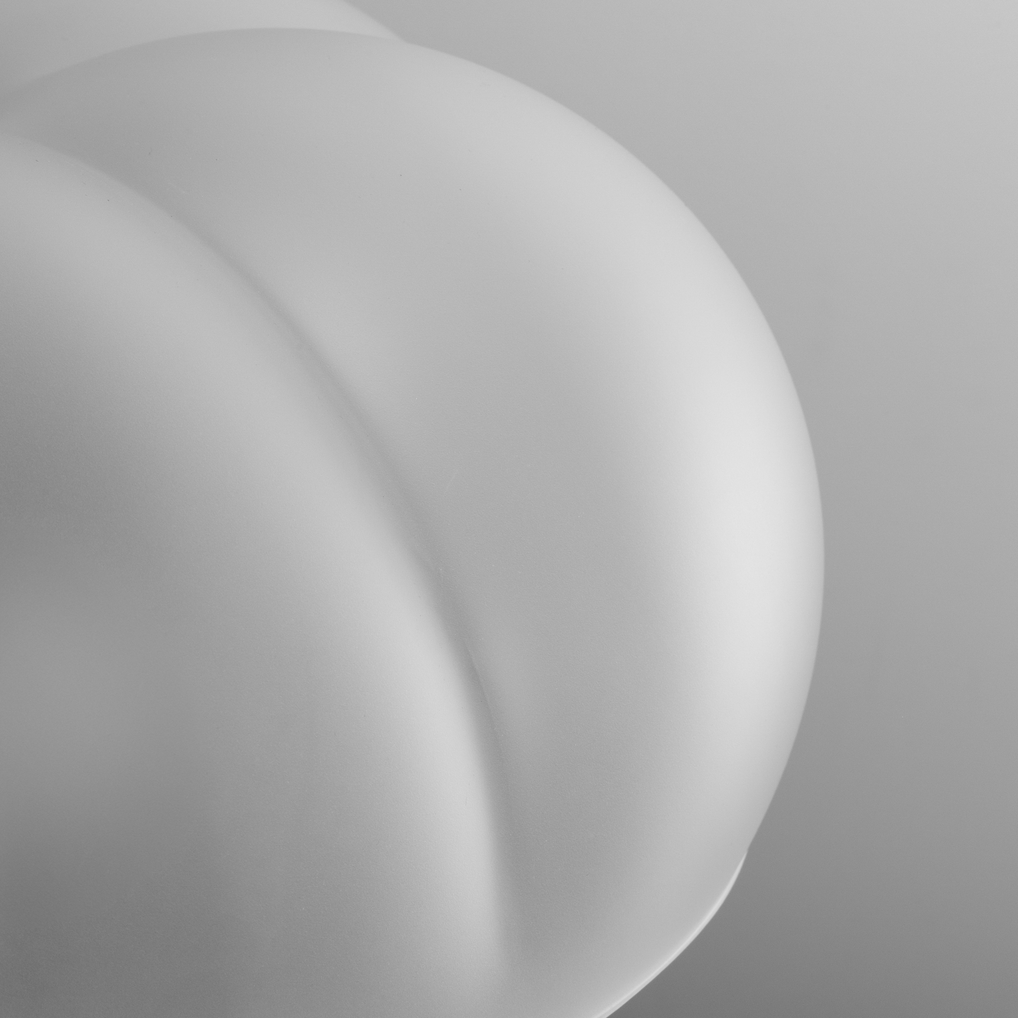 Schwung Hana Table Lamp