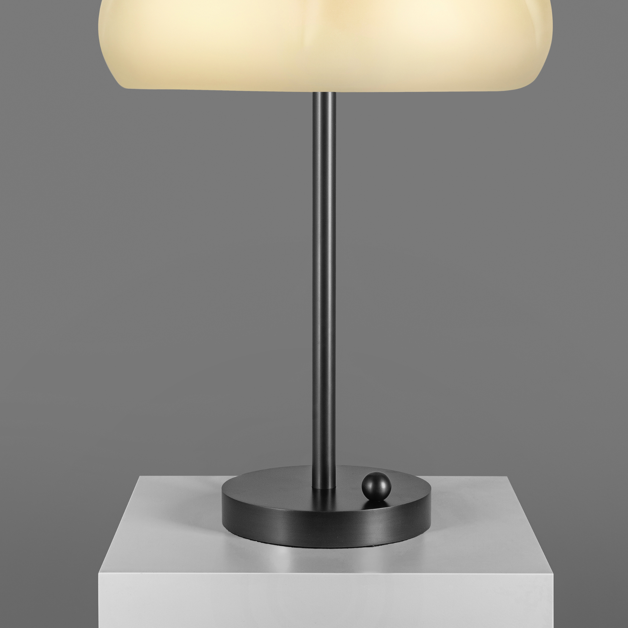Schwung Hana Table Lamp