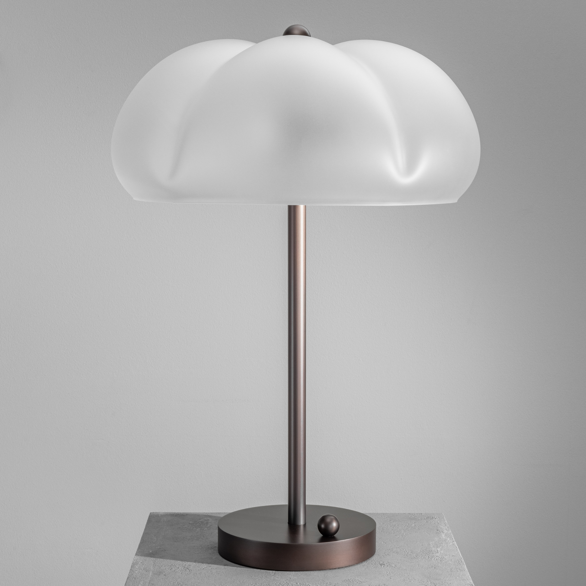 Schwung Hana Table Lamp