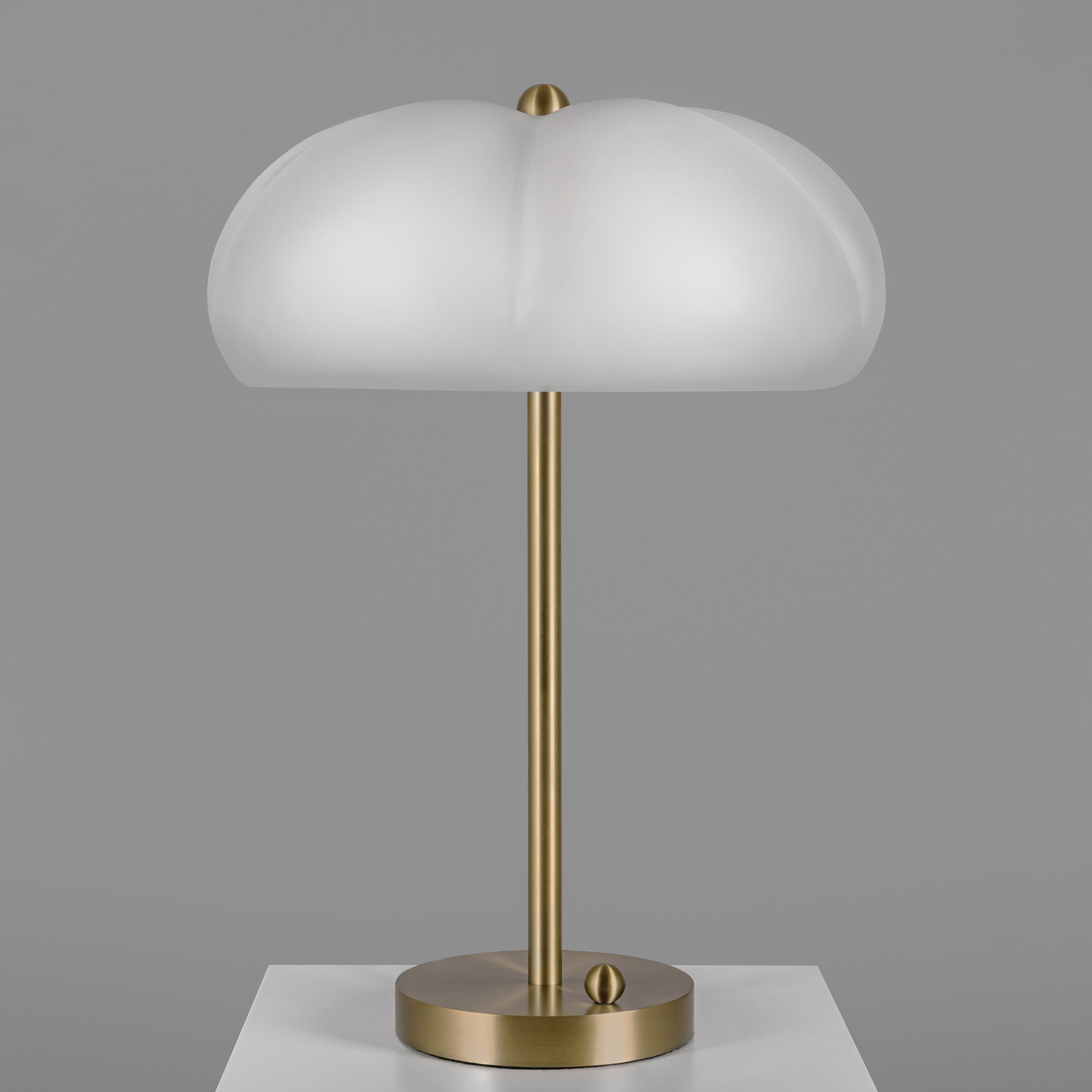 Schwung Hana Table Lamp