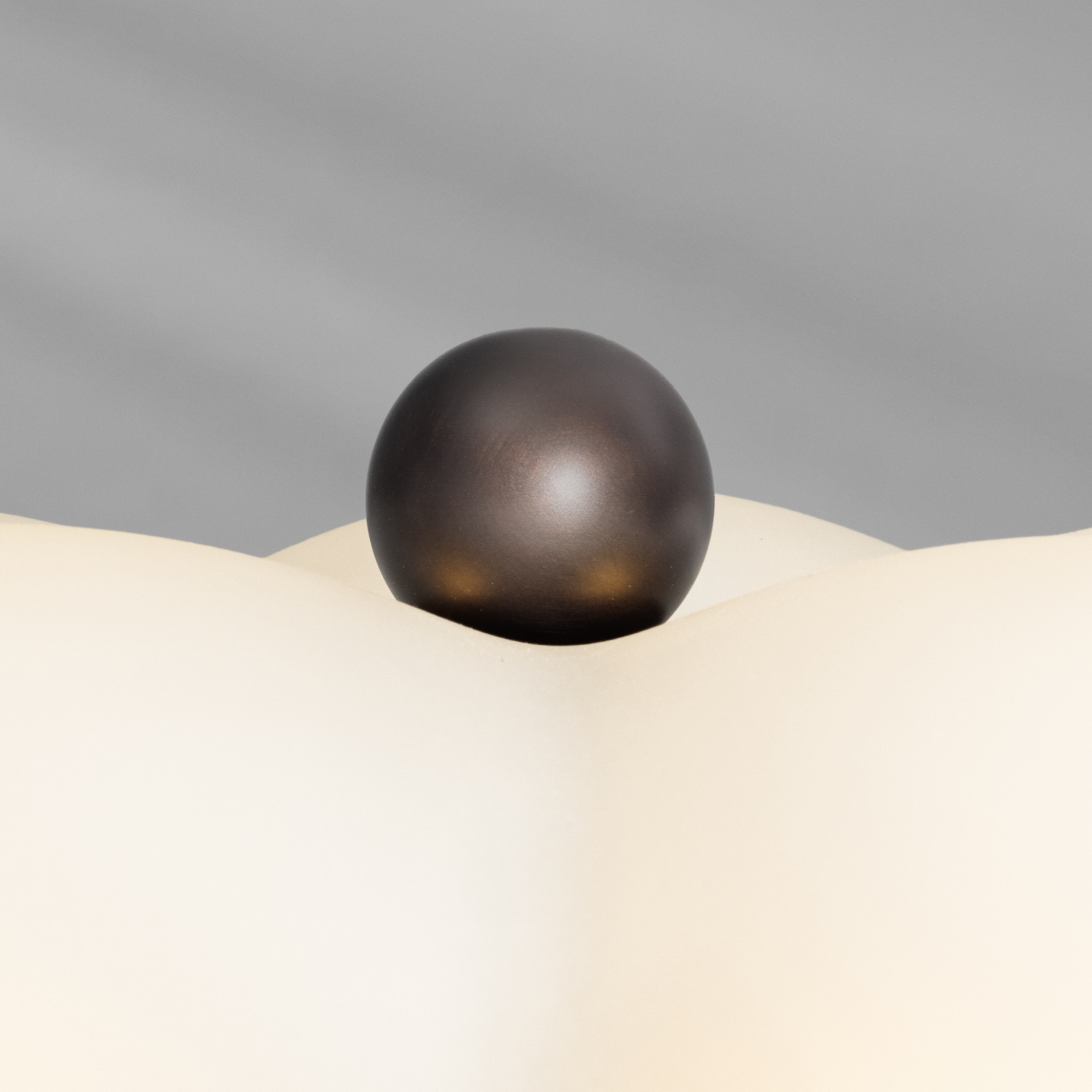 Schwung Hana Table Lamp