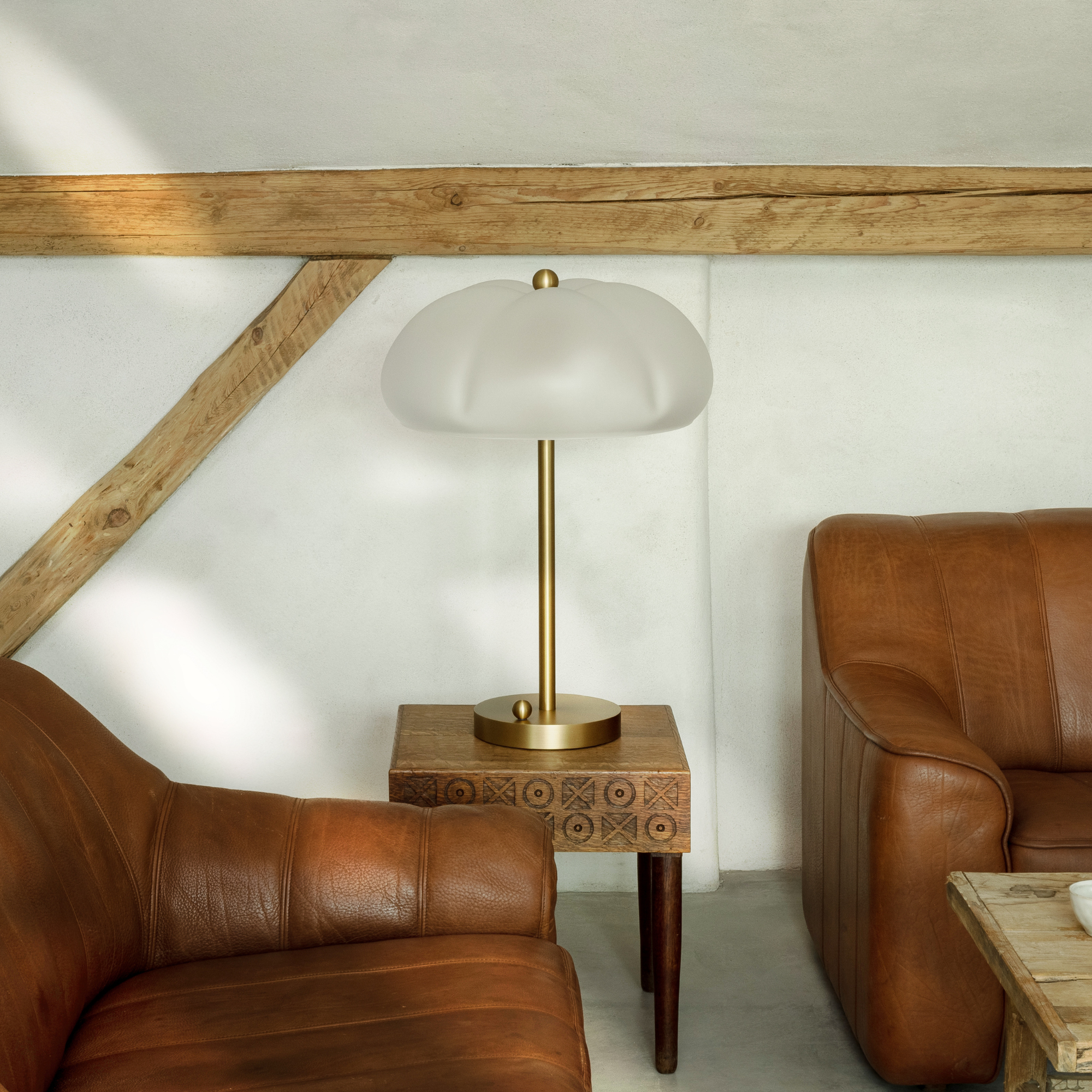 Schwung Hana Table Lamp