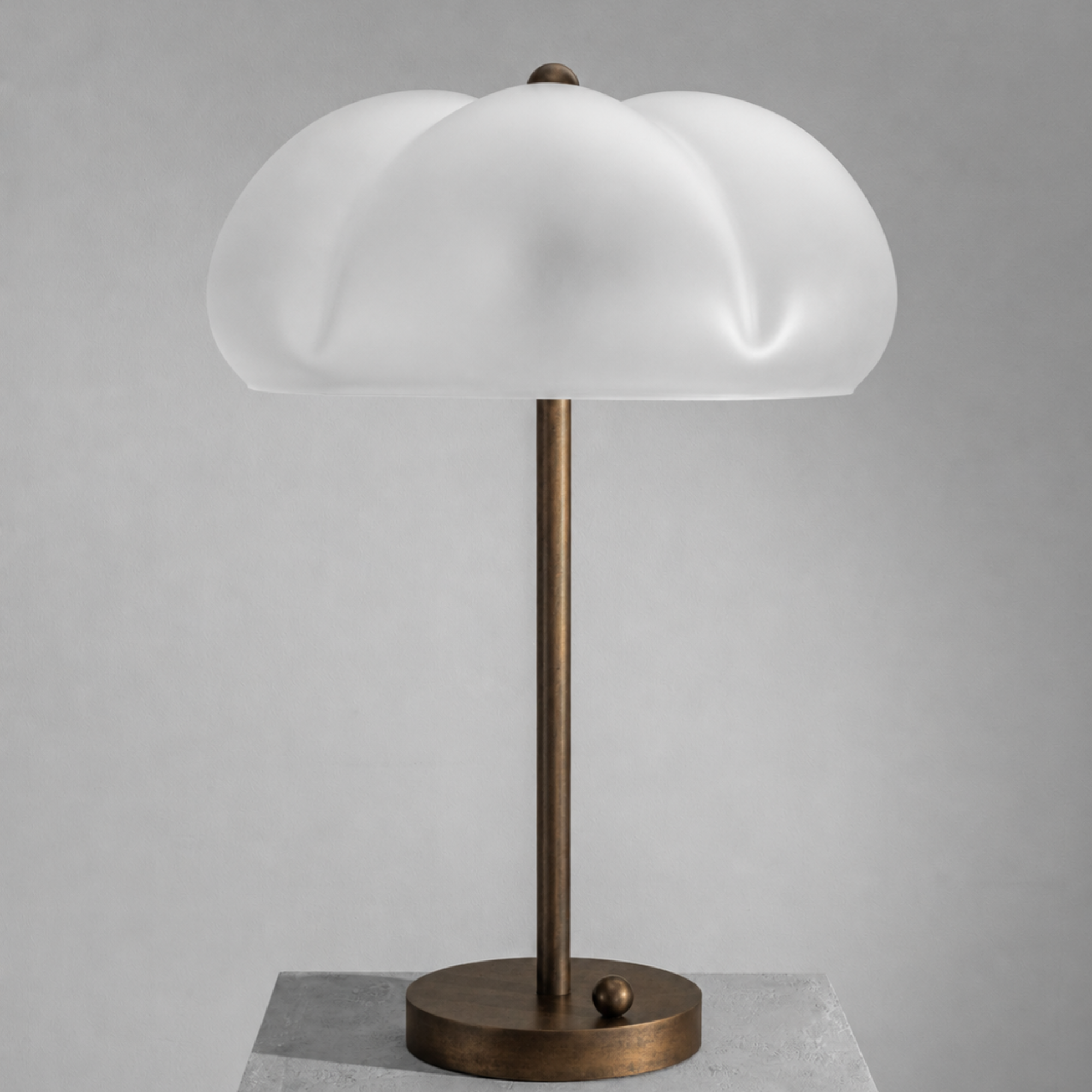 Schwung Hana Table Lamp