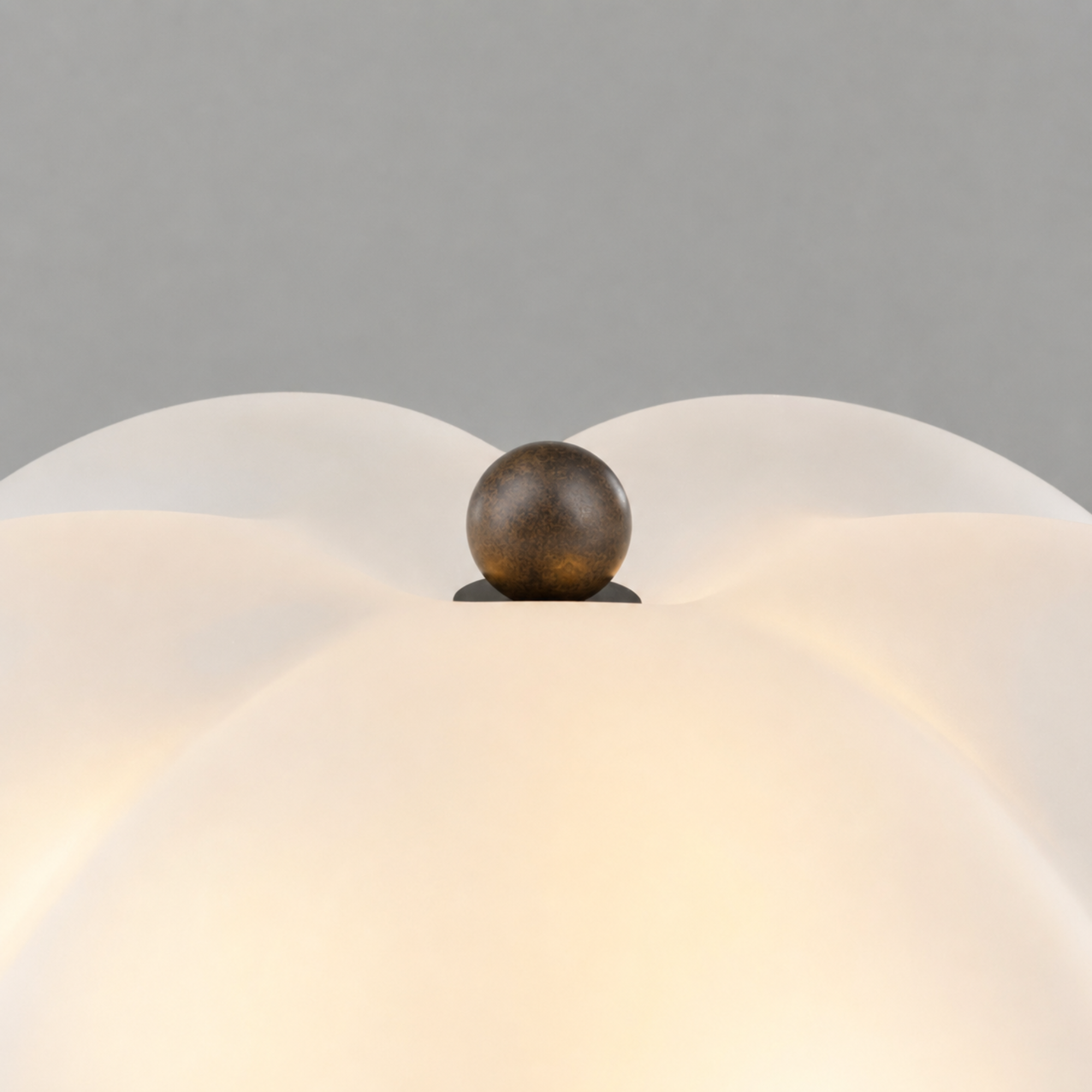 Schwung Hana Table Lamp