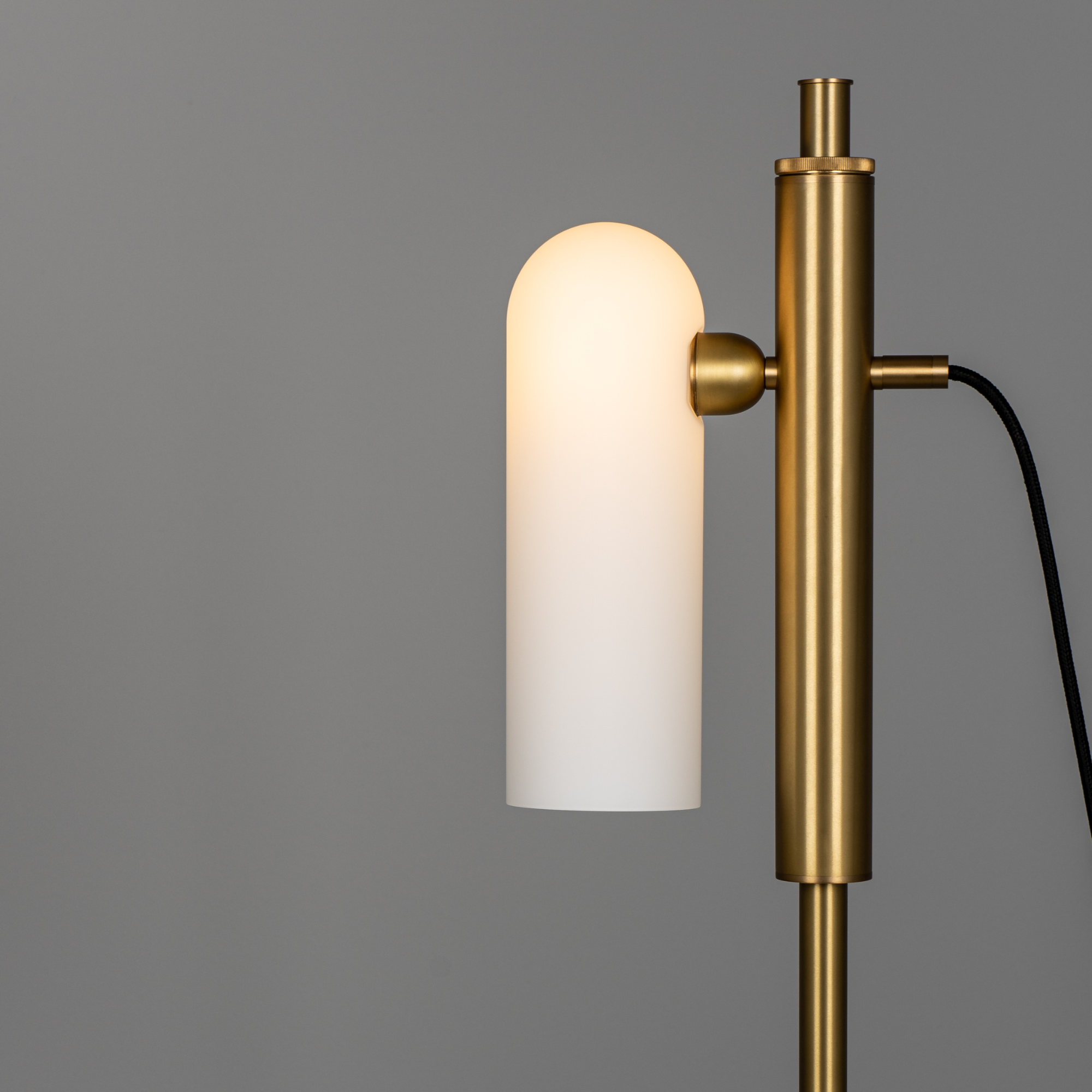 Schwung Odyssey 1 Floor Lamp - Opal Mat Glass