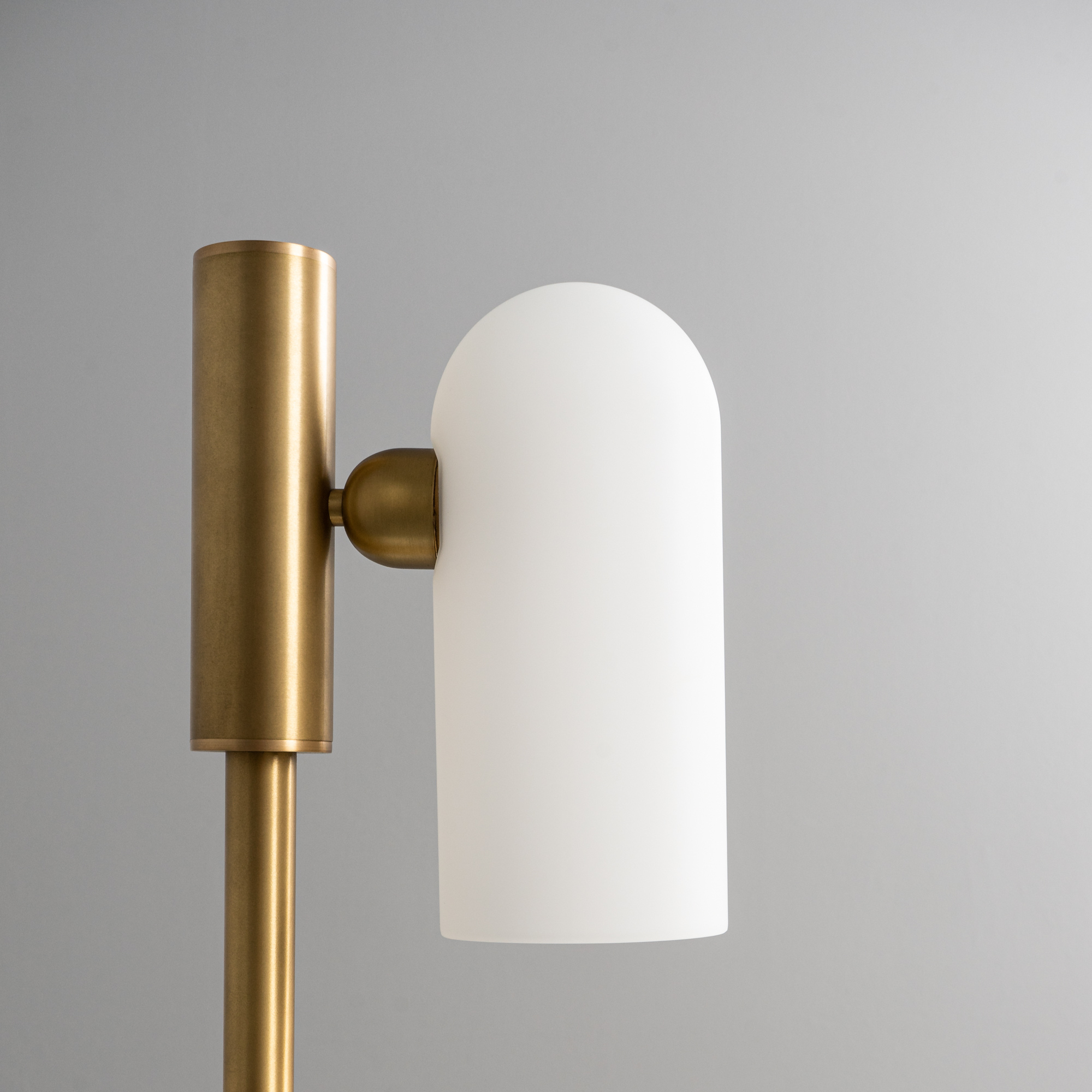 Schwung Odyssey 1 Table Lamp - Opal Mat Glass