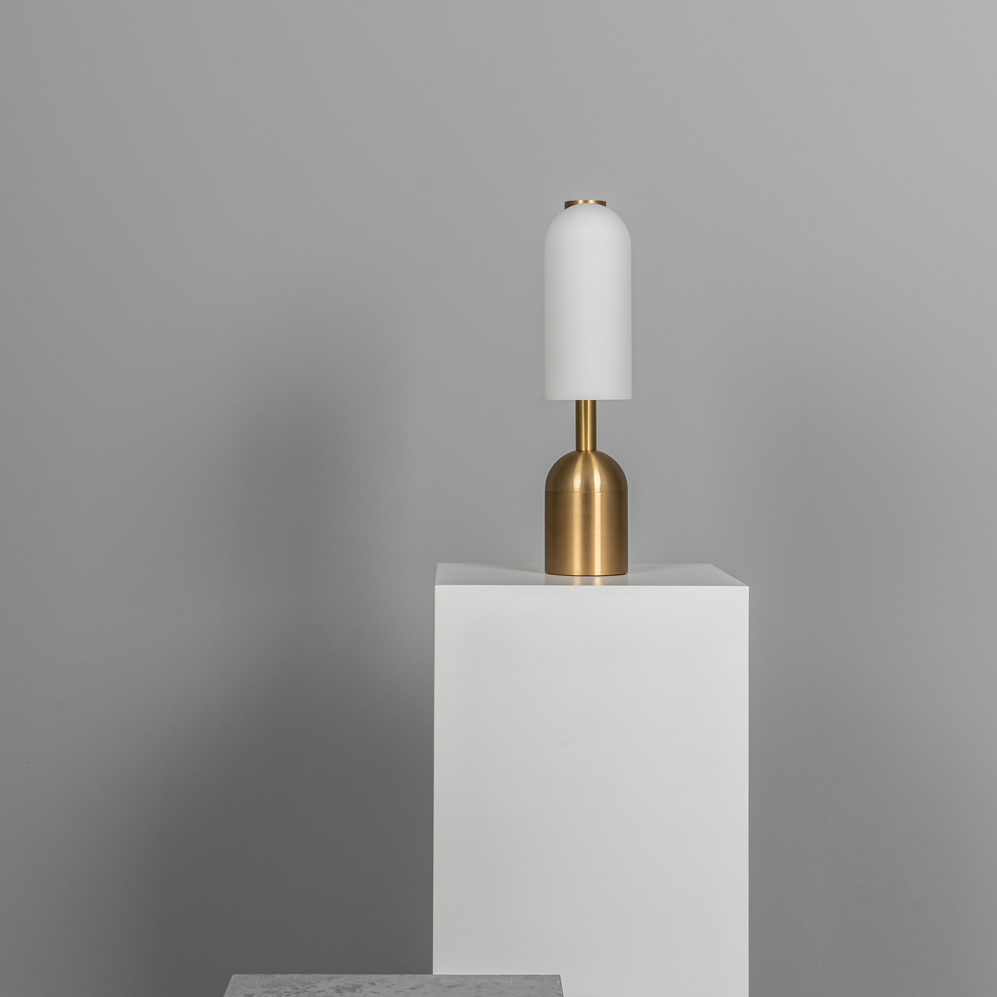 Schwung Odyssey 1 Table Lamp - Opal Mat Glass