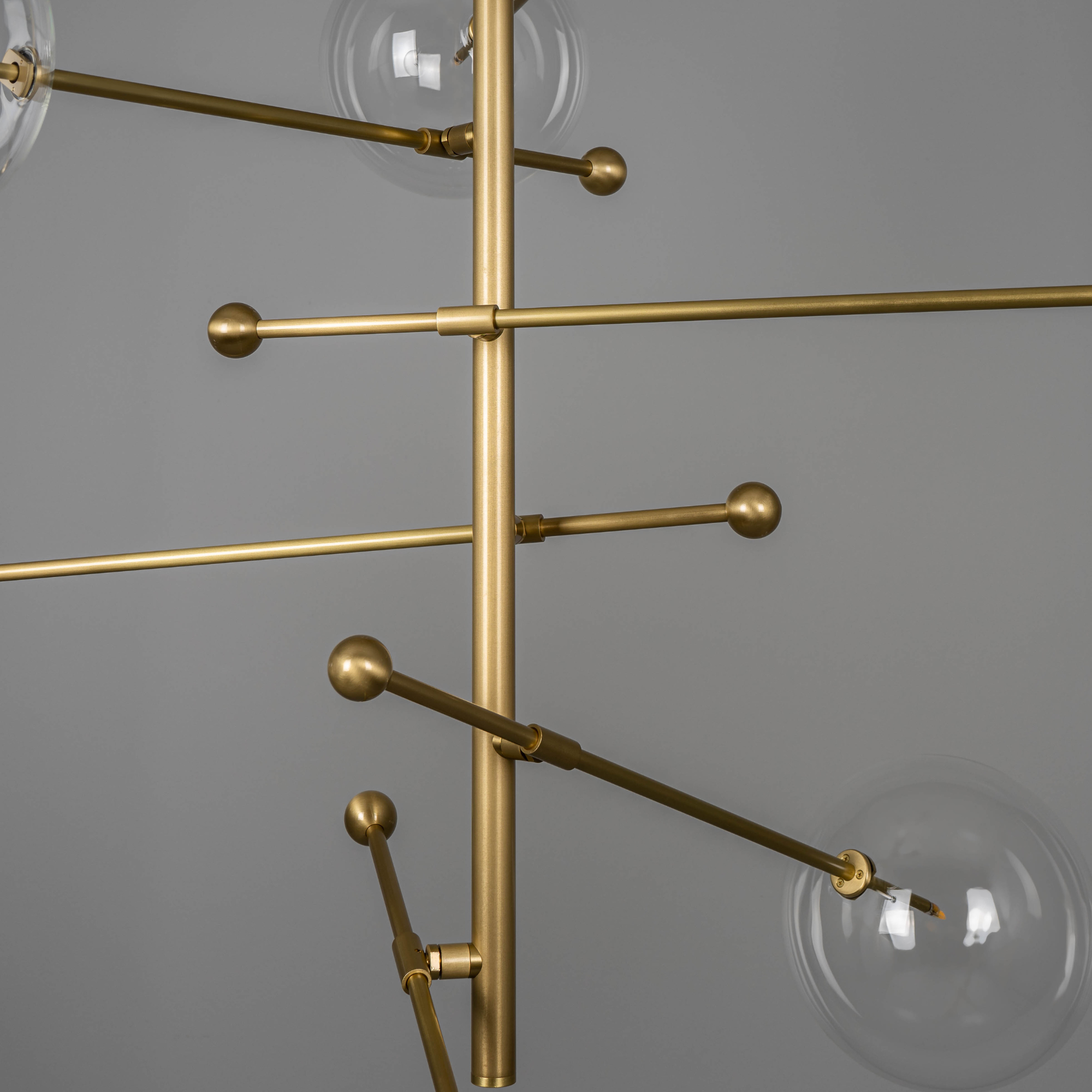 Schwung RD15 12 Arms Chandelier - Transparent Glass