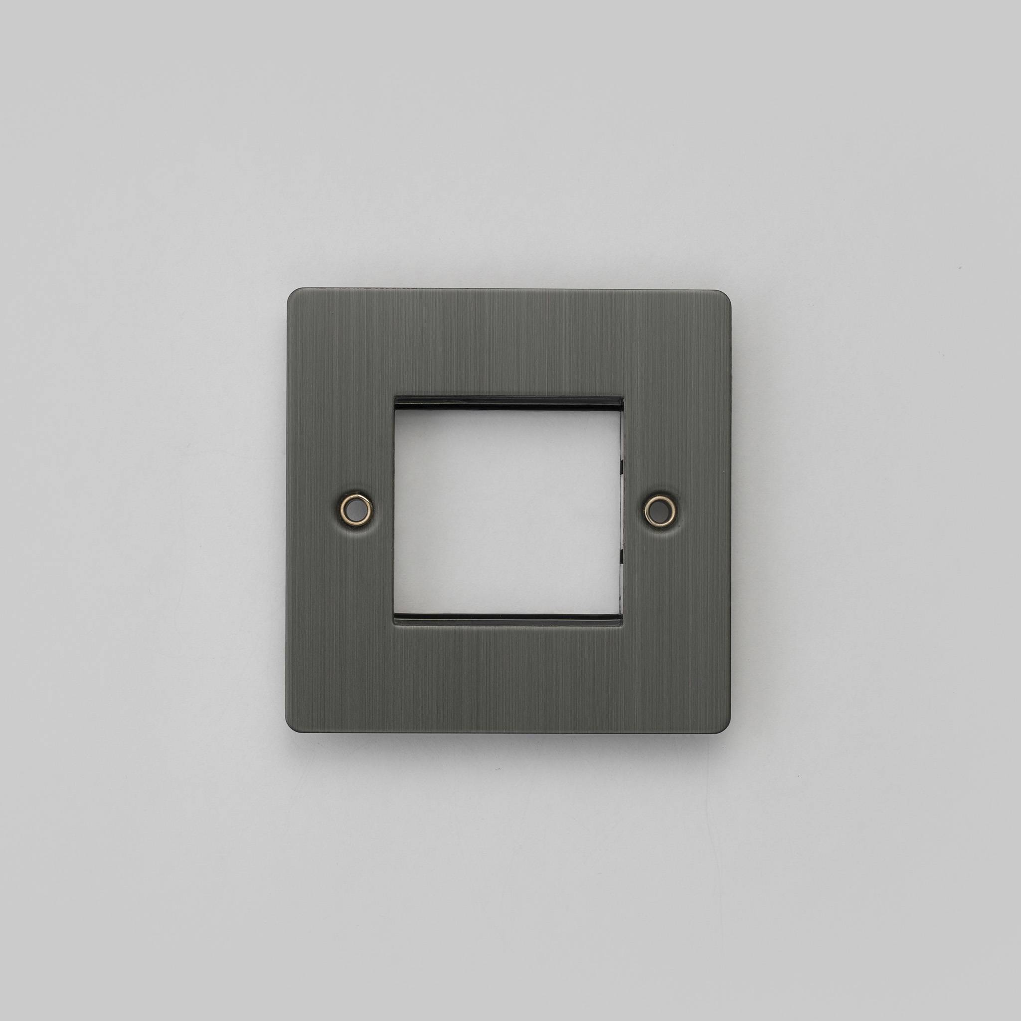 Buster + Punch 1G Wall Plate for 1 x 45mm Module