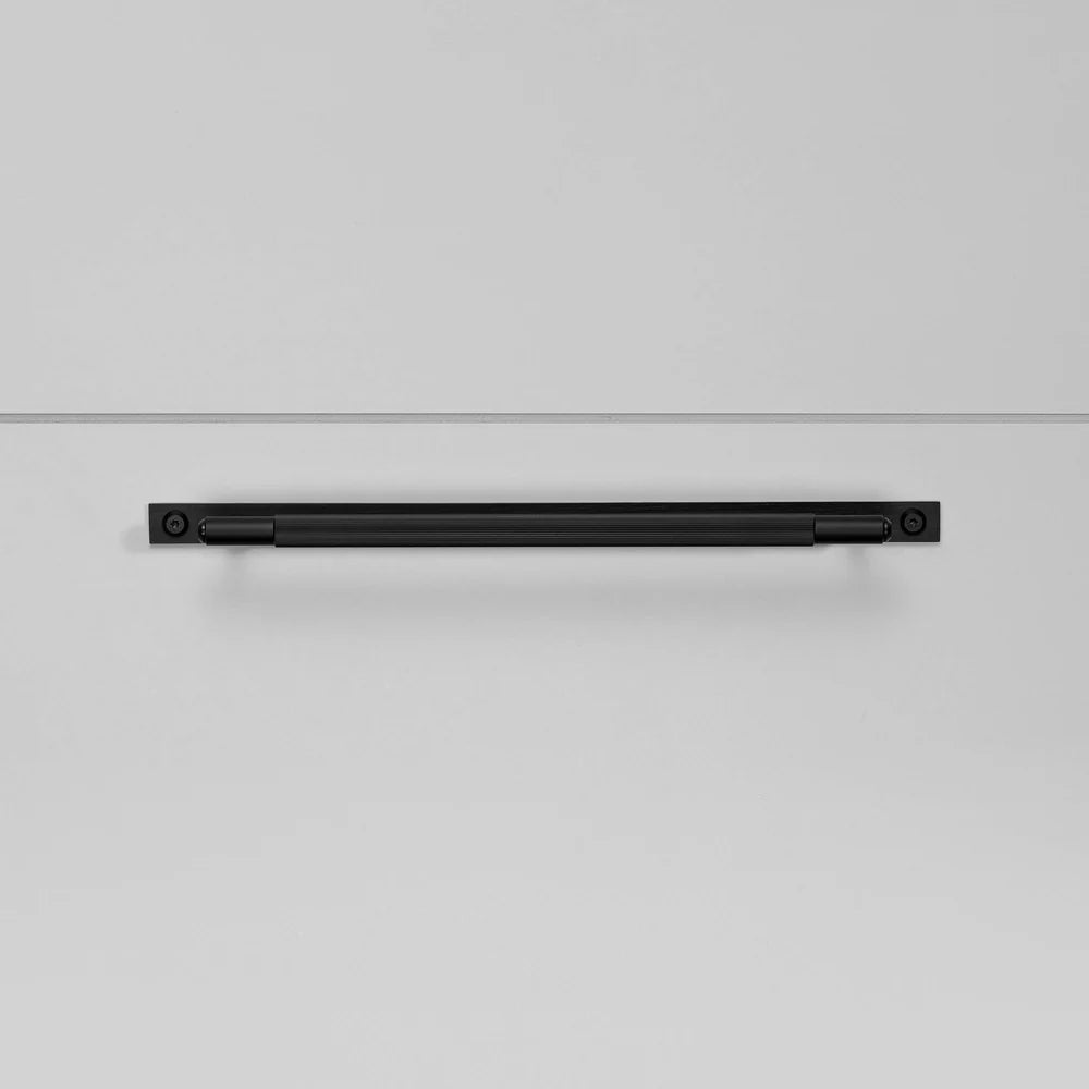 Buster + Punch Pull Bar - Plate - Linear Knurl - Medium