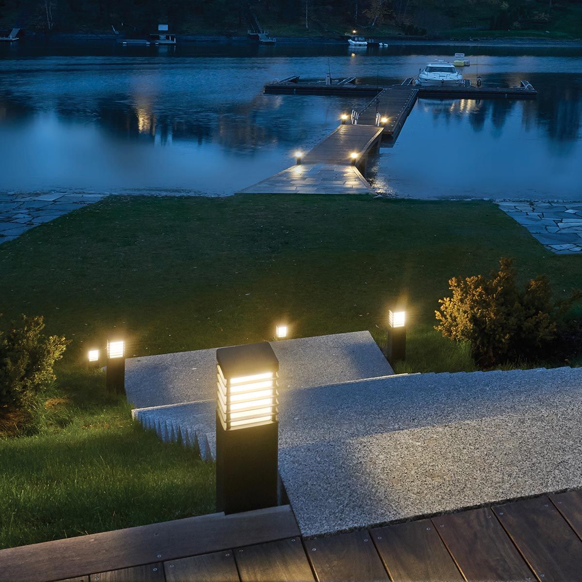 Norlys Halmstad Single Medium Bollard - Black