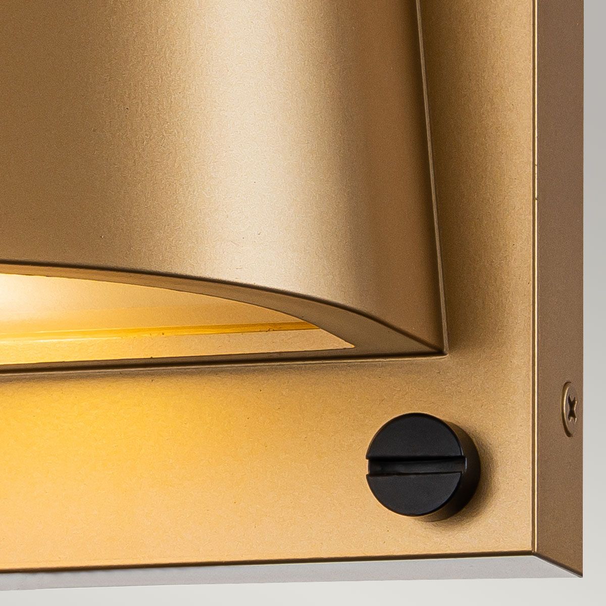 Hinkley Scout 1 Light Small Wall Light - Painted Heritage Brass