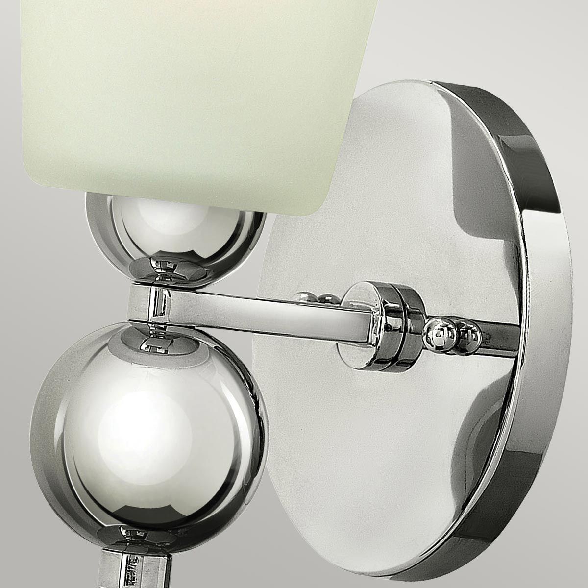 Hinkley Zelda Single Wall Light - Polished Nickel
