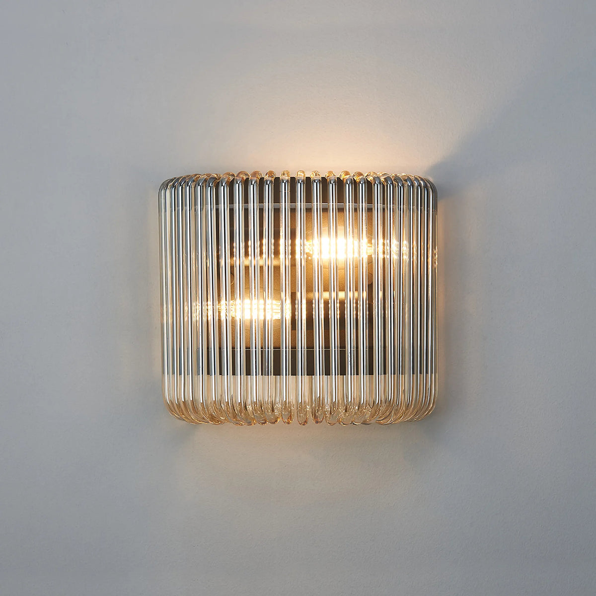 Fabula Hutton 22 x Small Wall Light – 22 cm – Black & Smoke Brown Glass