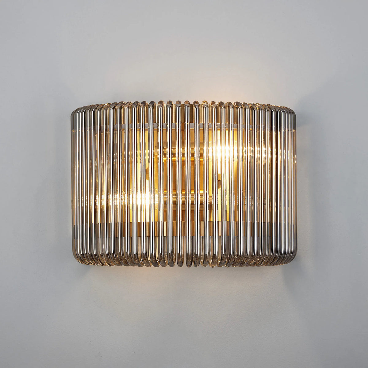 Fabula Hutton 32 x Medium Wall Light – 32 cm – Brass & Smoke Glass