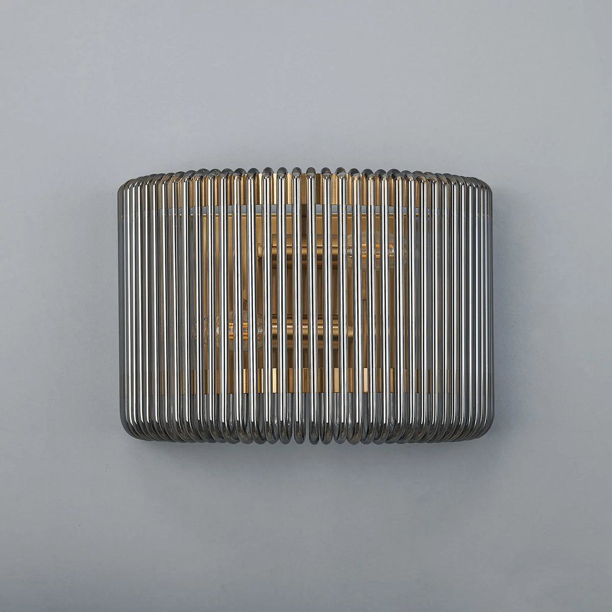 Fabula Hutton 32 x Medium Wall Light – 32 cm – Brass & Smoke Glass