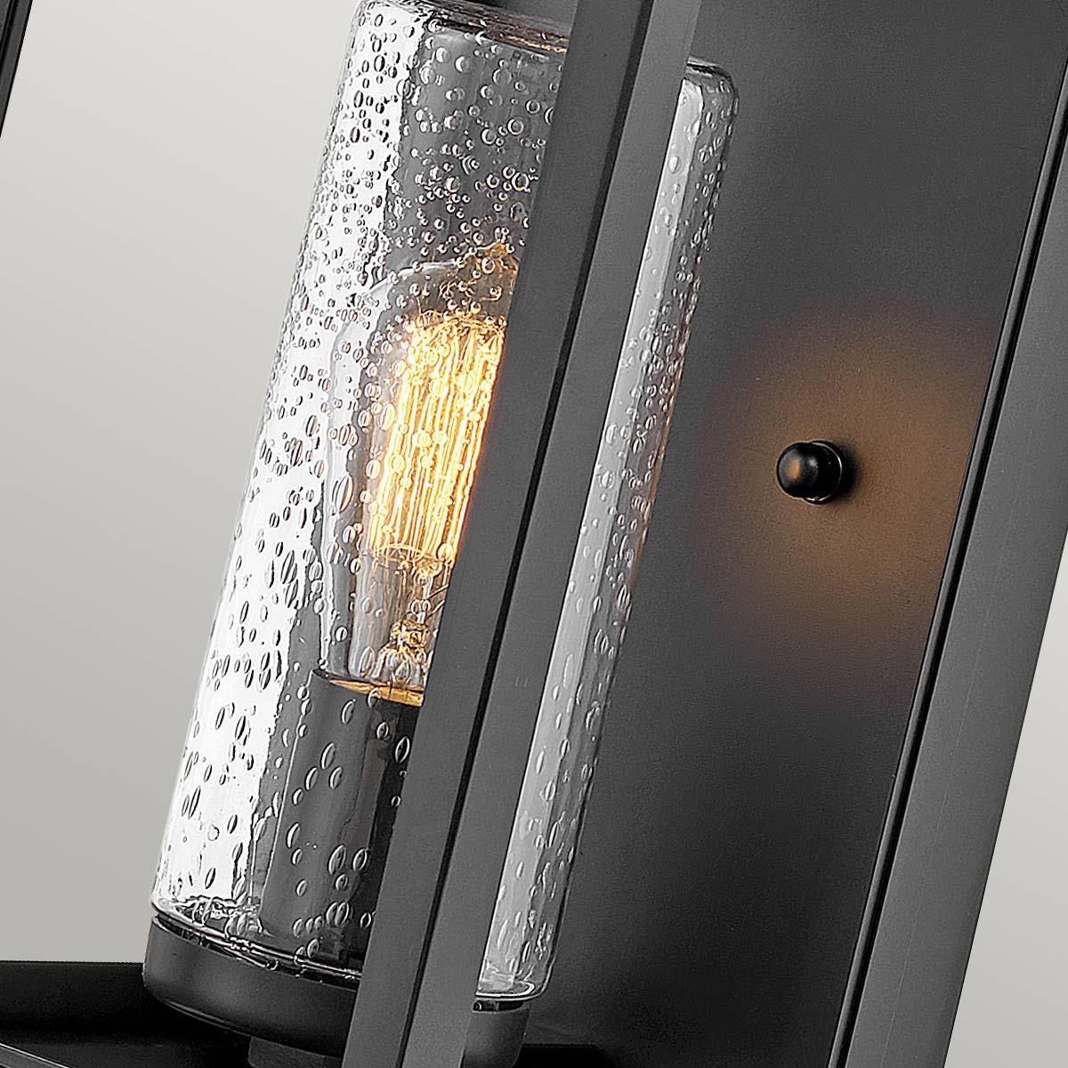 Quintiesse Atwater Single Medium Wall Lantern - Black