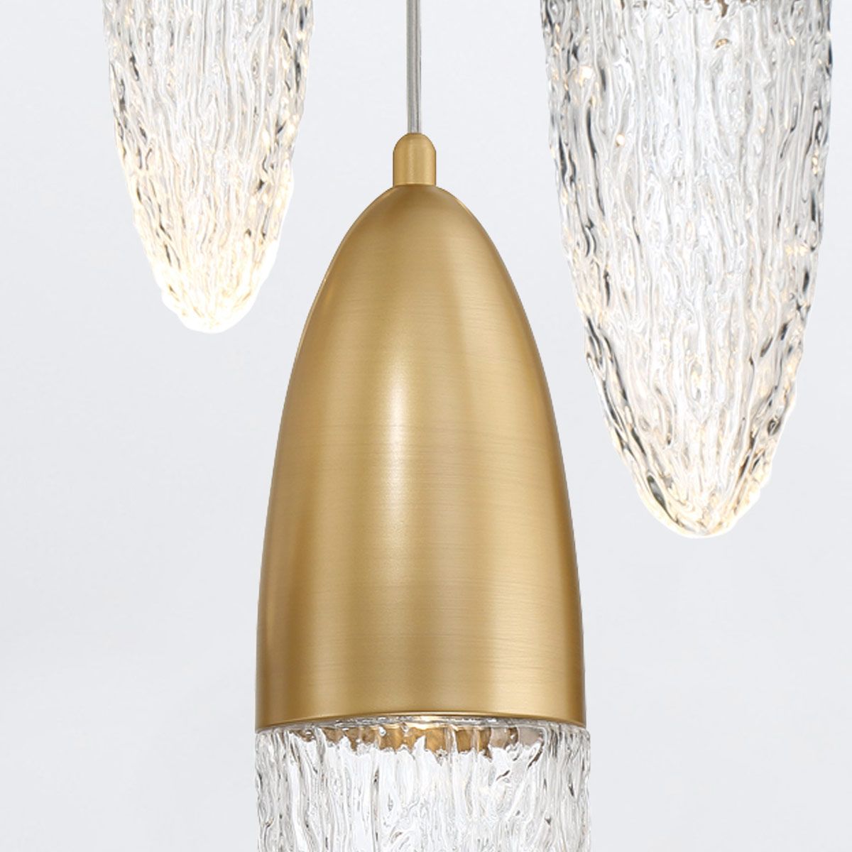 Quintiesse Ecrou Pendant - Matte Gold