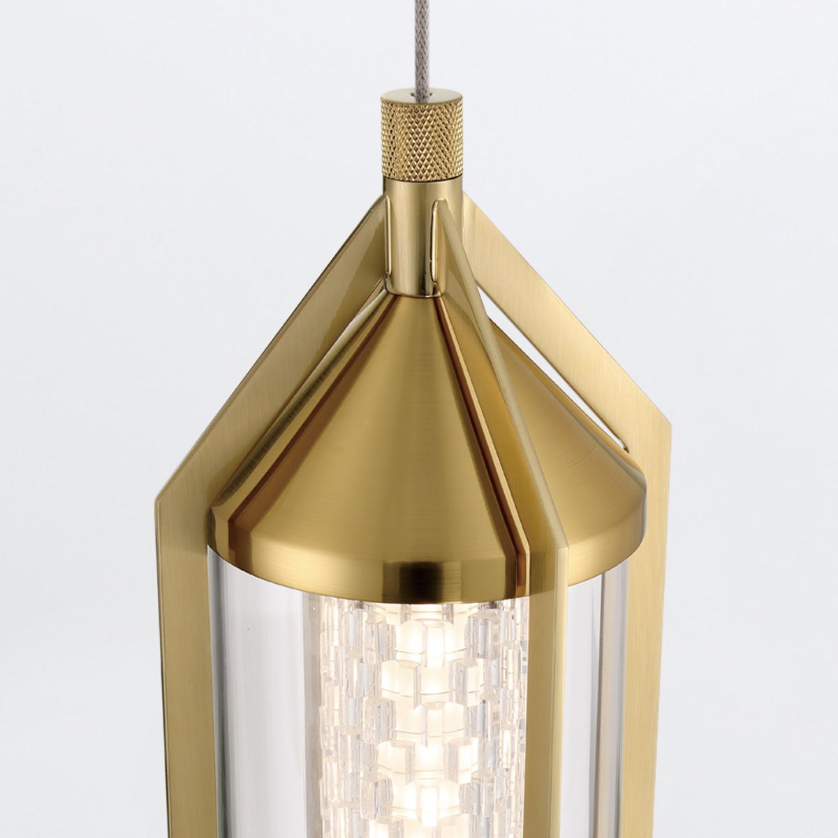 Quintiesse Espada Pendant - Gold