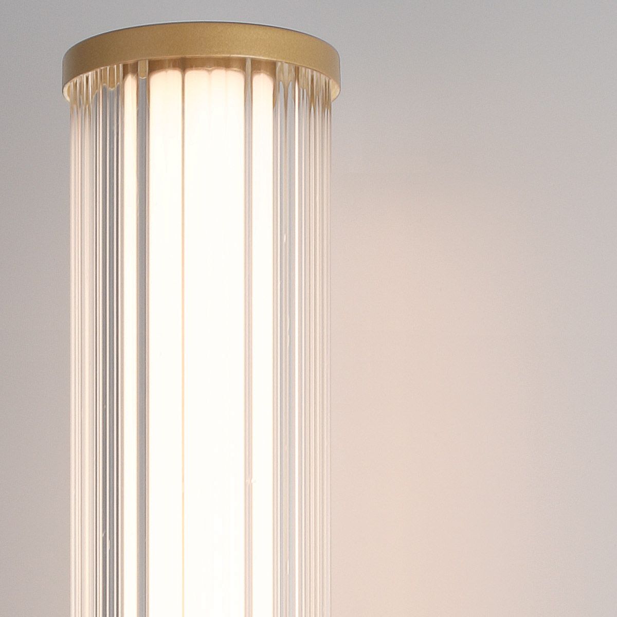 Quintiesse Fayton Medium LED Wall Light - Matte Gold