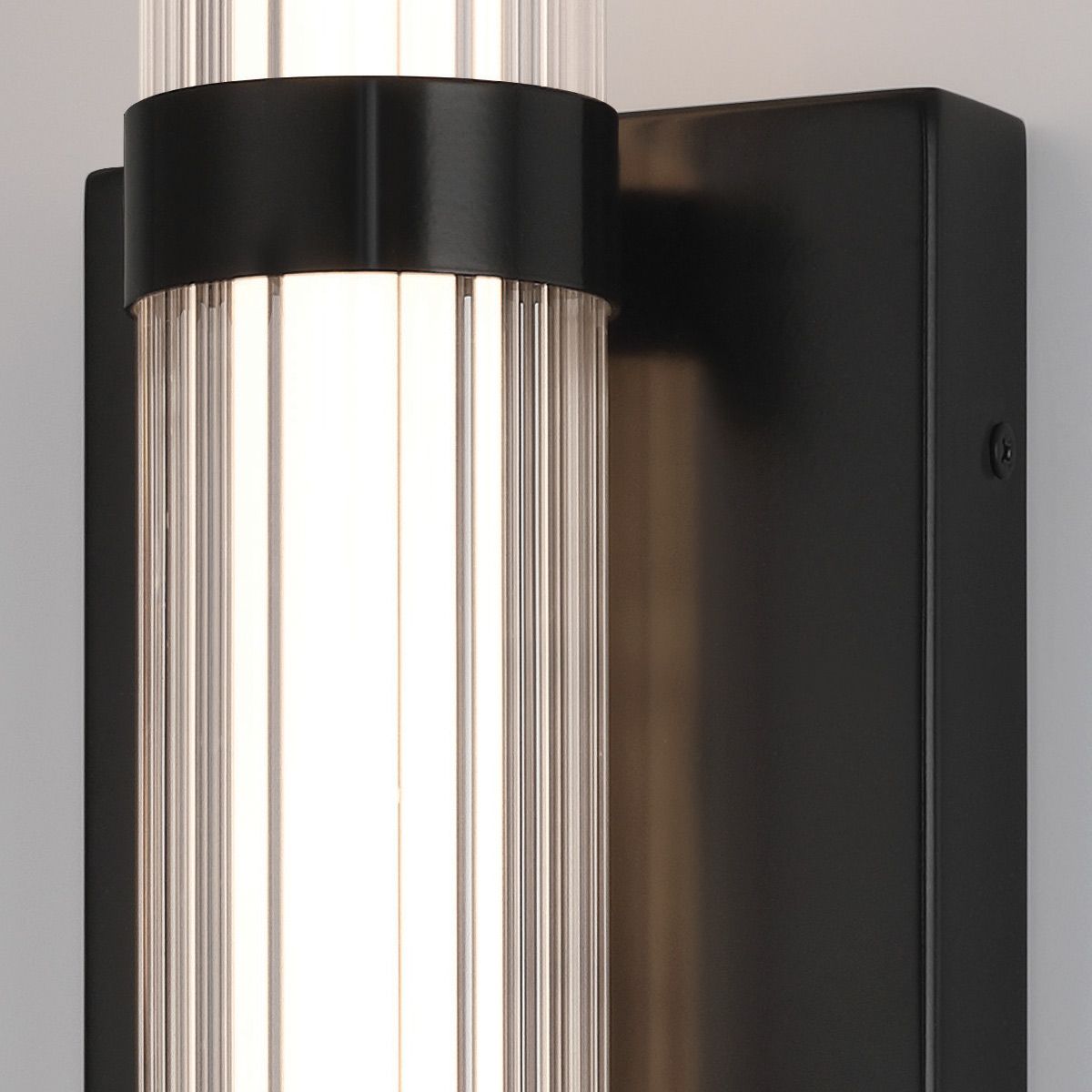 Quintiesse Fayton Medium LED Wall Light - Matte Black