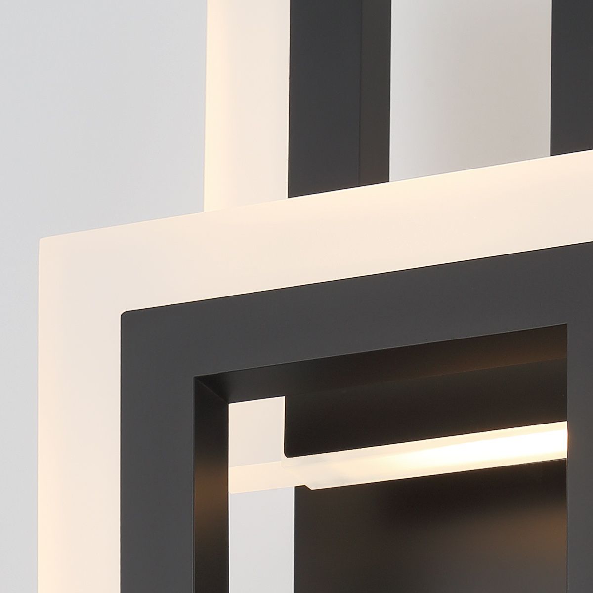 Quintiesse Inizio Wall Light - Matte Black