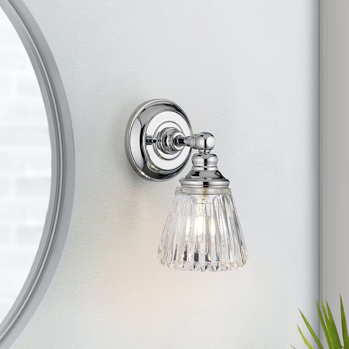 Quintiesse Keynes Single Bathroom Wall Light - Polished Chrome