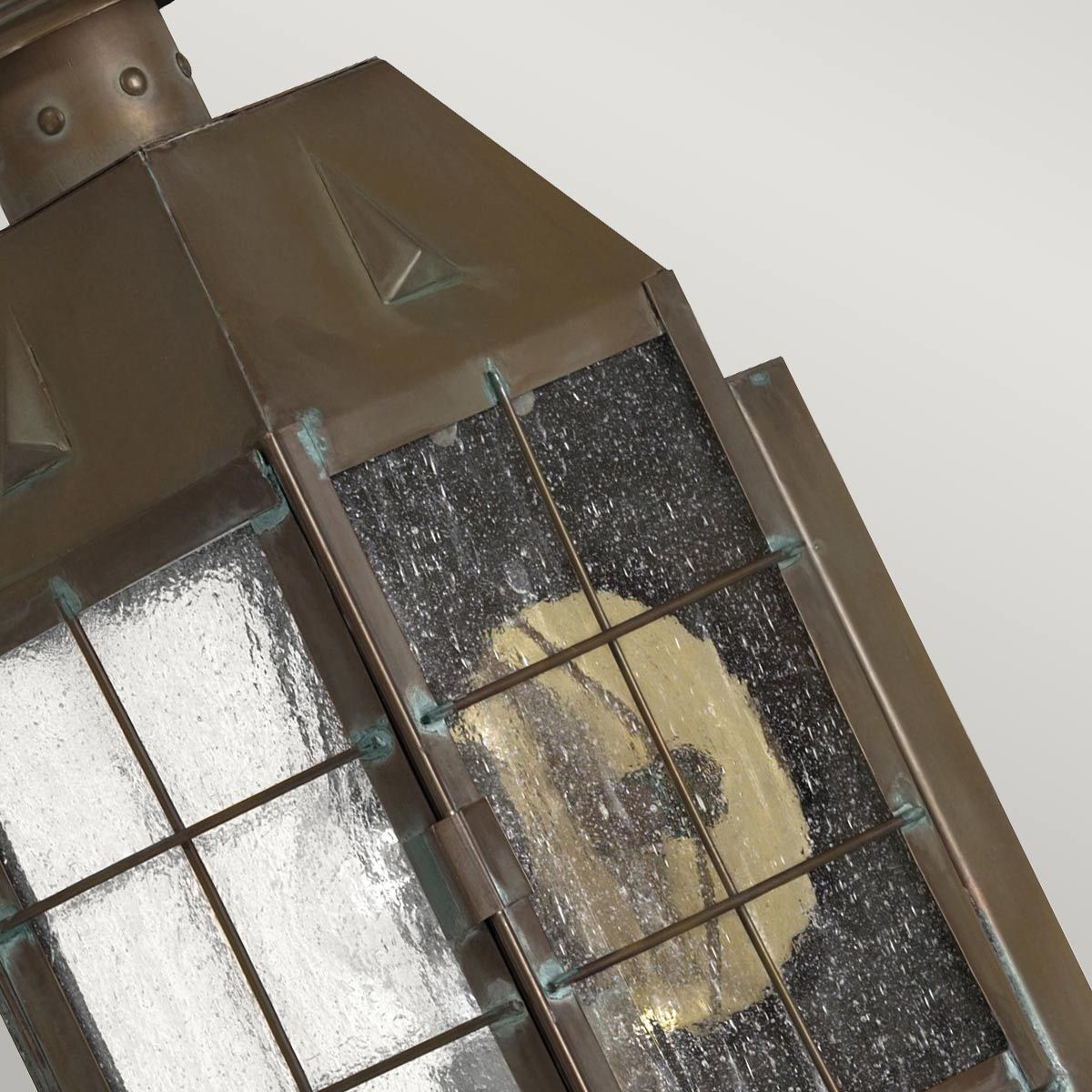 Quintiesse Nantucket Single Medium Wall Lantern - Aged Brass