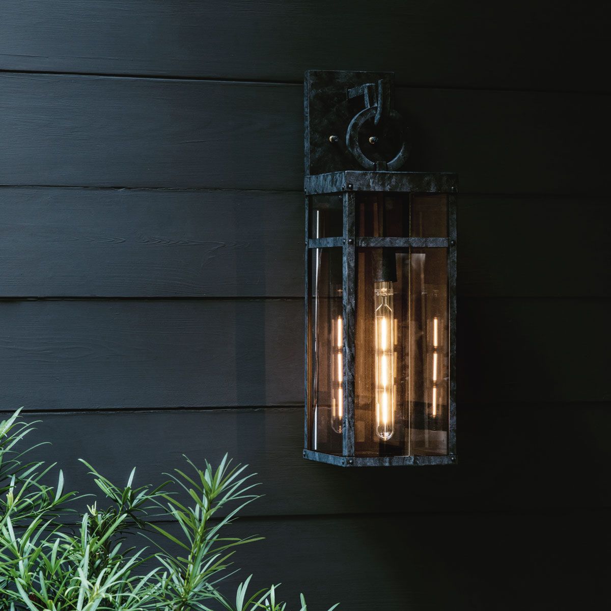 Quintiesse Porter Single Large Wall Lantern - Aged Zinc
