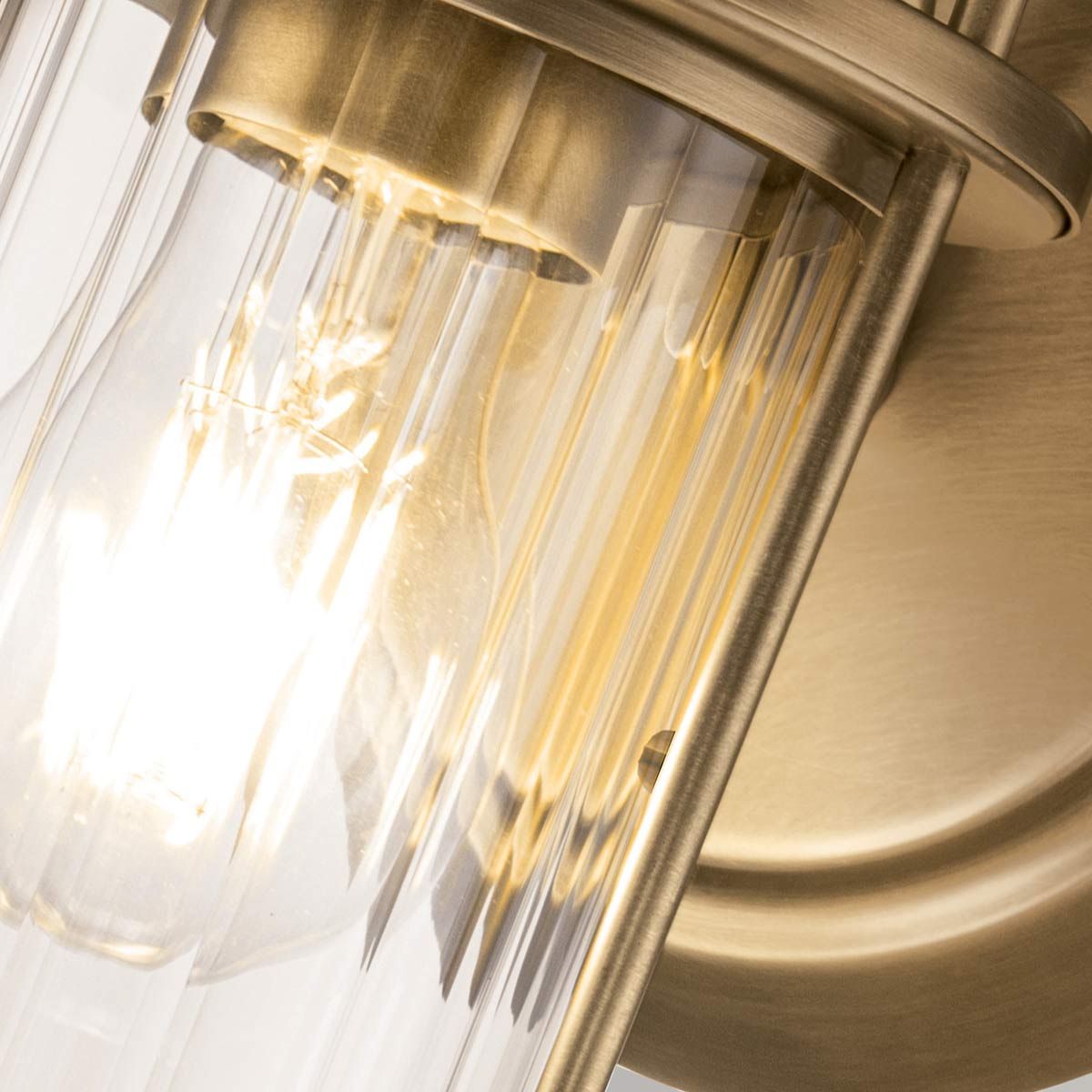 Quoizel Riggs Single Wall Light - Weathered Brass