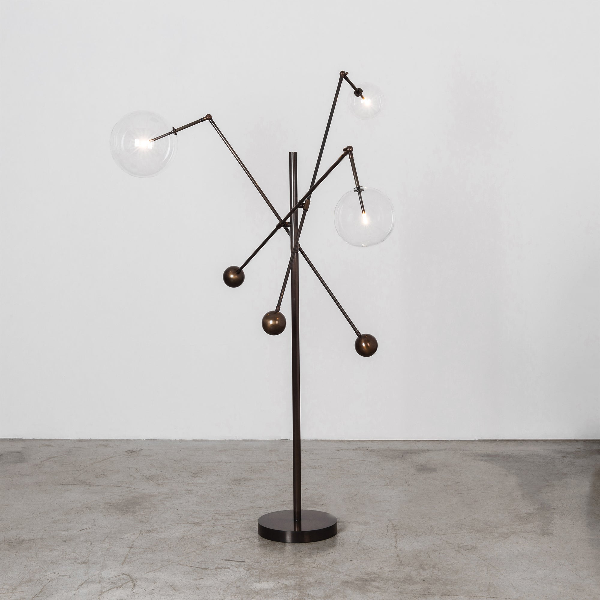 Schwung Milan 3 Arms Floor Lamp - Transparent Glass