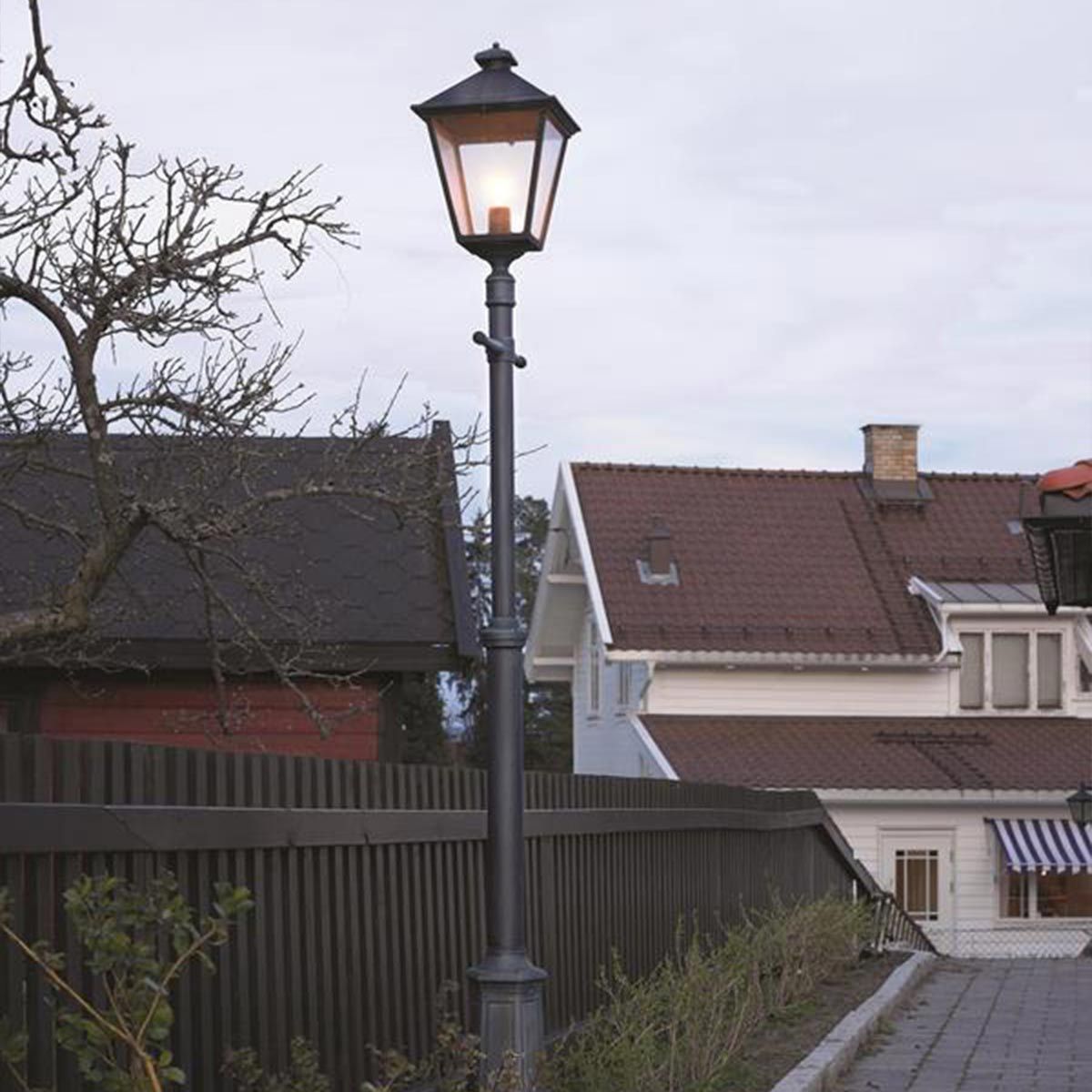 Norlys Turin Grande Single Signal Post - Black
