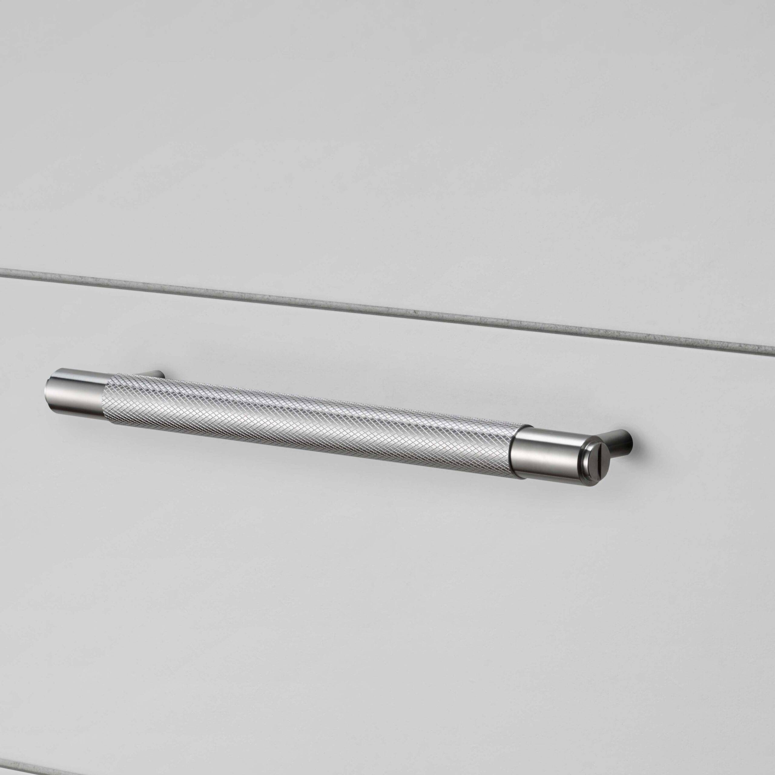 Buster + Punch Pull Bar - Cross Knurl - Small